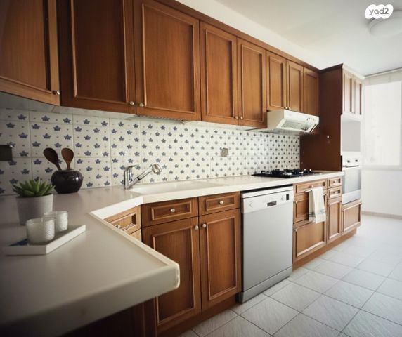 דירה, הנרייטה סולד 13, הדר, רמת השרון