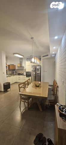 דירה, נתיבות מערב, נתיבות