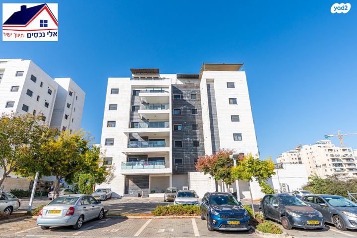 דירת גן, זית 11, החורש, חריש