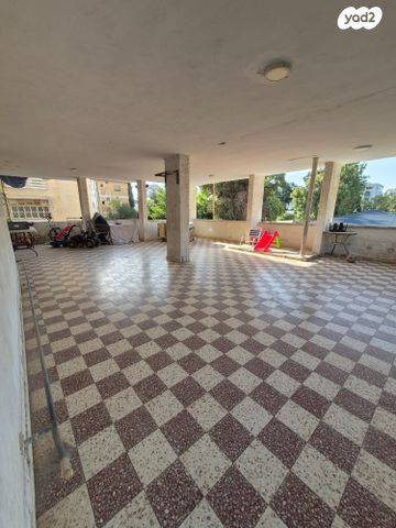 דירה, ג' / מרכז מזרח העיר, רחובות