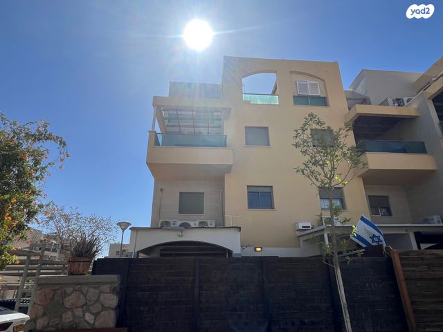 האמהות, שחמון, רובע 9