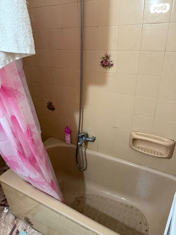 דירה, כספי, חדרה