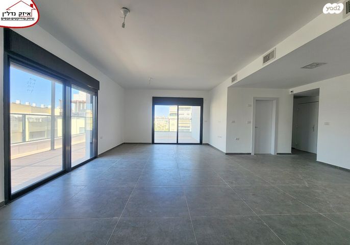 נחמיה עמינוח 