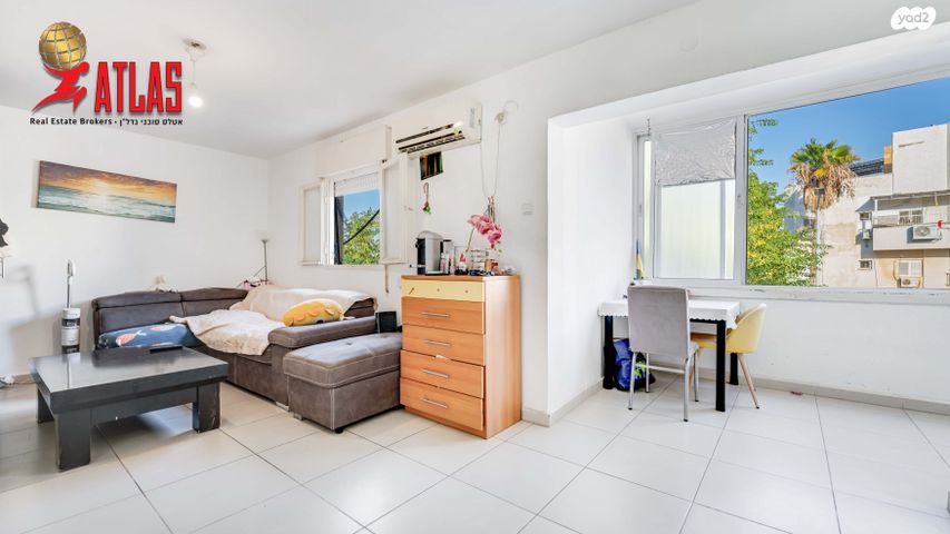 הרב עוזיאל 19