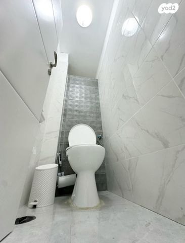 דירה, ז'בוטינסקי, בבא סאלי, נתיבות