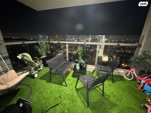 דירה, אבן גבירול, רחובות