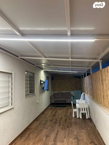 דירת גן, בזל, שכונה א', באר שבע