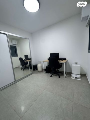 דירה, נאות שמיר, רמלה