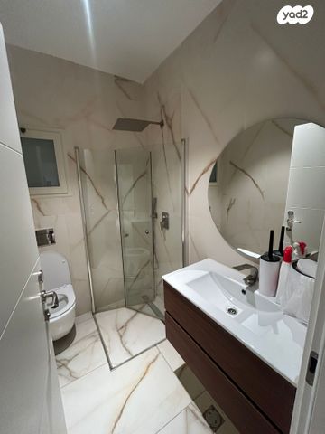 דירת גן, בזל, שכונה א', באר שבע