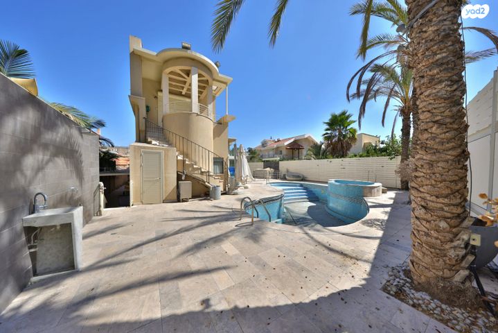 בית פרטי/ קוטג', דקר, אביבים, קרית מוצקין