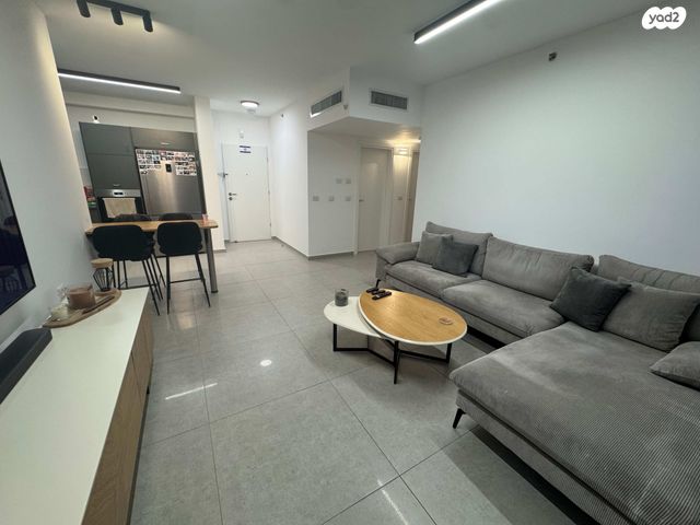 דירה, נאות שמיר, רמלה