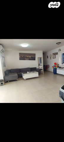 ז'בוטינסקי 4