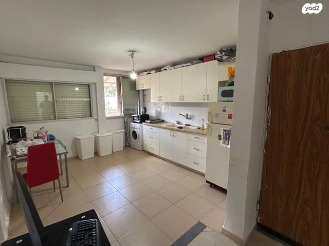 דירה, אבן גבירול, גבעת המורה, עפולה