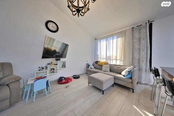 גג/ פנטהאוז, משה שרת, קרית חיים מזרחית, חיפה