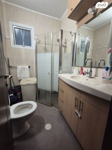 דירה, אהרון בוגנים, נאות שמיר, רמלה