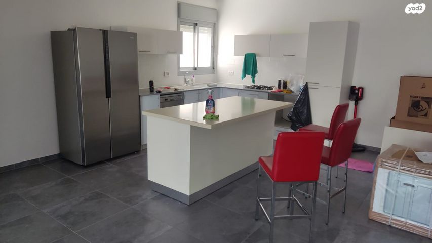 דירה, שדרות מנחם בגין, טירת כרמל