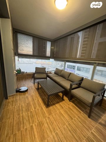 דירה, נאות שמיר, רמלה