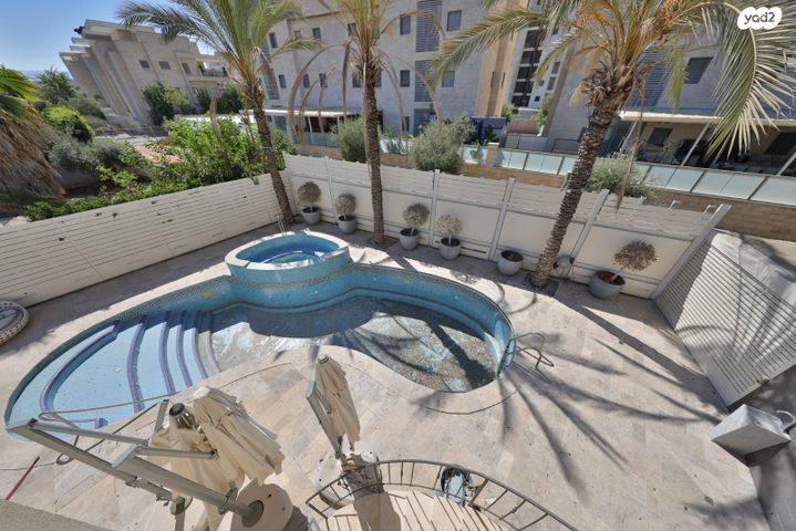 בית פרטי/ קוטג', דקר, אביבים, קרית מוצקין