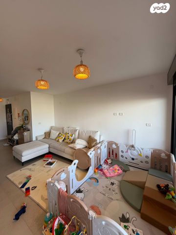 דירה, משגב עם 16, קרית שלום, תל אביב יפו