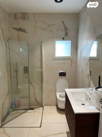 דירת גן, בזל, שכונה א', באר שבע