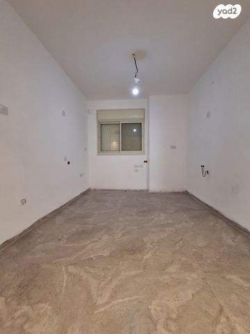 דירה, וייצמן, עיר, מרכז העיר, נהריה