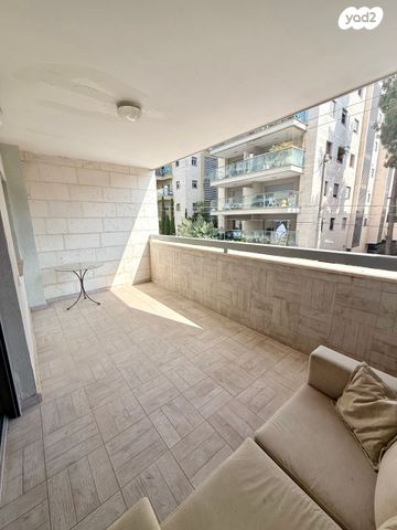 דירה, תלפיות, שכונת גפן, רמת גן