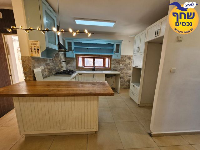 דירת גן, מעלה הזית, בית אריה / עופרים, בית אריה / עופרים