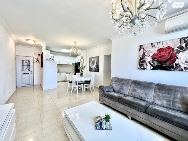 דירה, י.מ. פינס 16, נאות הרצל, נתניה