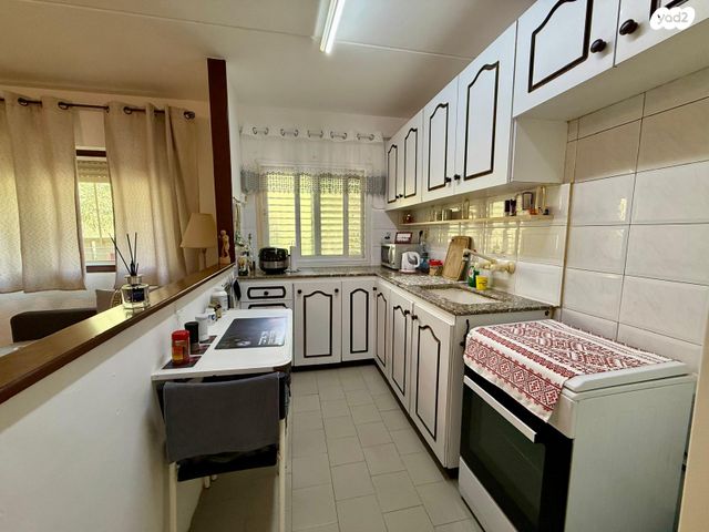 דירה, הפרחים, כרמיאל