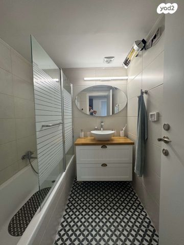 דירה, נאות שמיר, רמלה