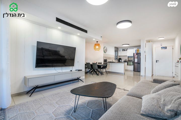 דירת גן, נתיבות 1, אחוזת דניה, חדרה