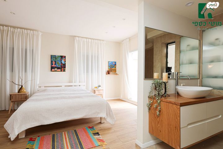 גג/ פנטהאוז, הפרחים, כפר סבא