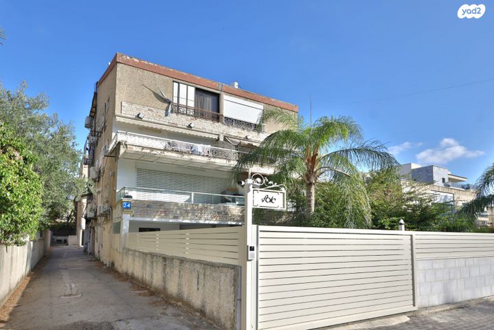 גג/ פנטהאוז, משה שרת, קרית חיים מזרחית, חיפה