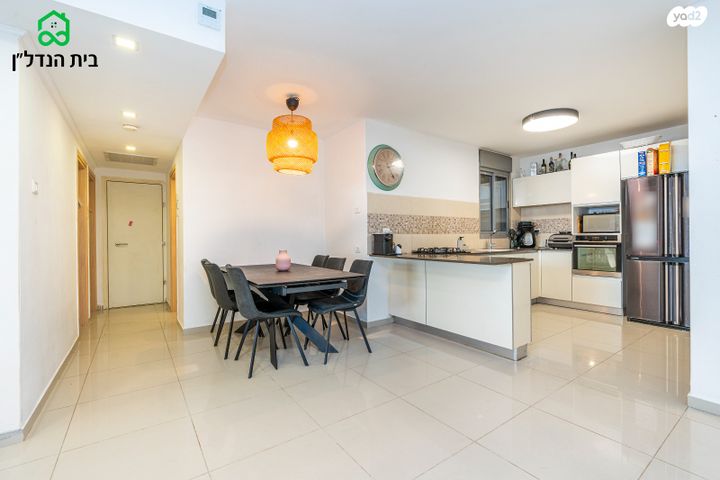 דירת גן, נתיבות 1, אחוזת דניה, חדרה