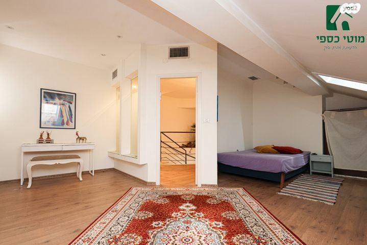 גג/ פנטהאוז, הפרחים, כפר סבא