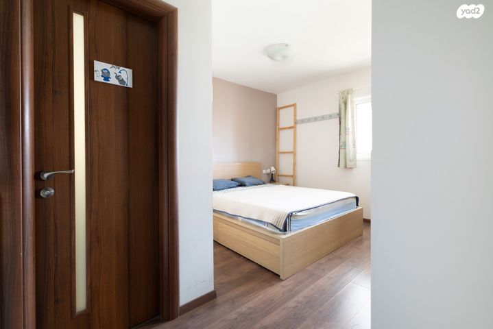 דירה, הר הצופים, רחובות ההולנדית, רחובות