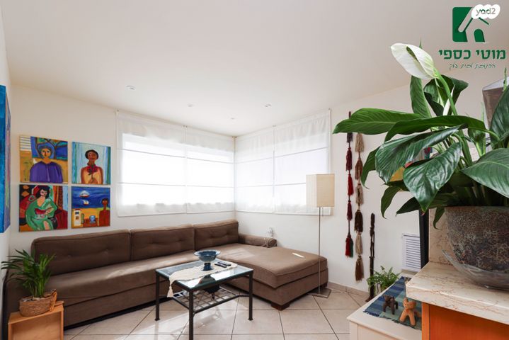 גג/ פנטהאוז, הפרחים, כפר סבא