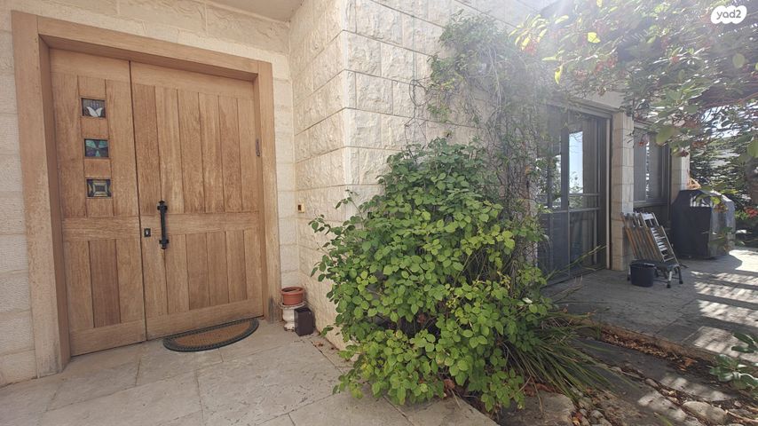 בית פרטי/ קוטג', לבון