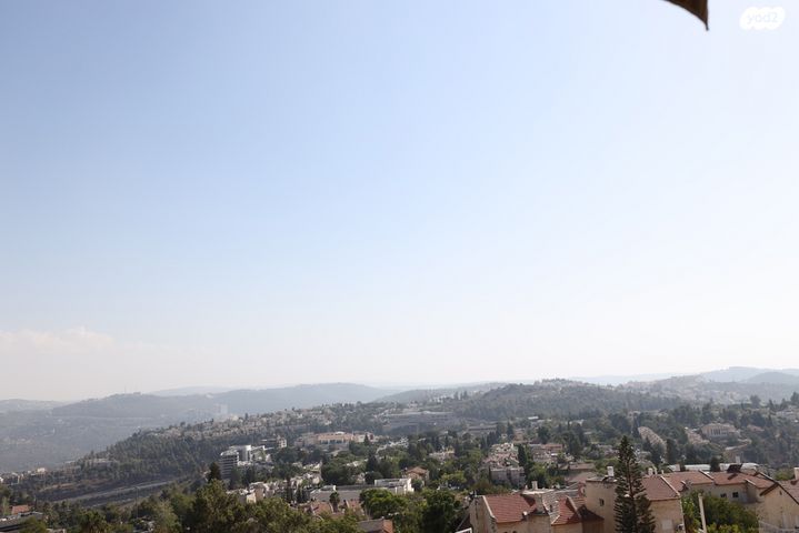 דירה, שכונה ה'-ו', מבשרת ציון