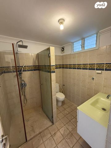 גג/ פנטהאוז, נאות אפקה ב', תל אביב יפו