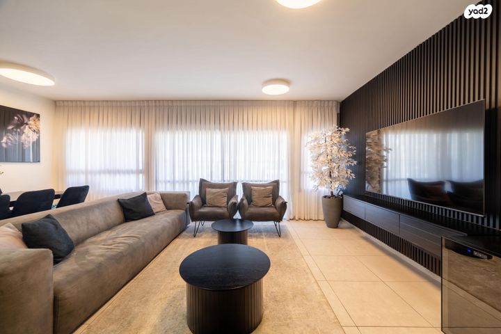 דירה, טופז, צמרות המושבה, באר יעקב