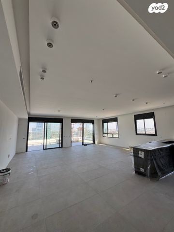 גג/ פנטהאוז