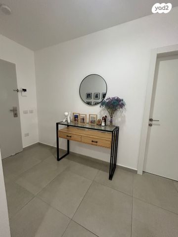 דירה, רפאל איתן 26, נאות שמיר, רמלה