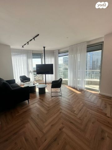 דירה, גרציאני יצחק 8, גני שרונה, קרית הממשלה, תל אביב יפו