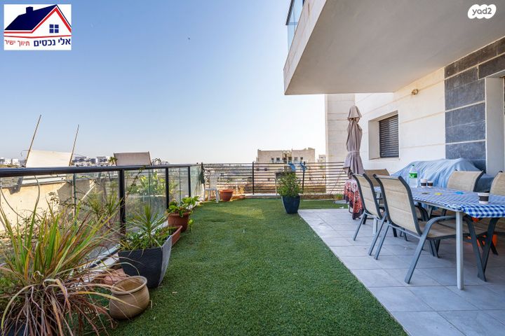 דירת גן, זית 11, החורש, חריש