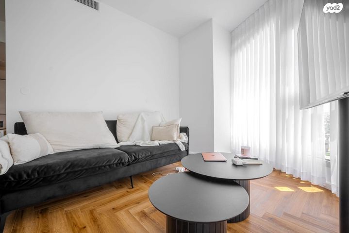 דירה, גרציאני יצחק 8, גני שרונה, קרית הממשלה, תל אביב יפו