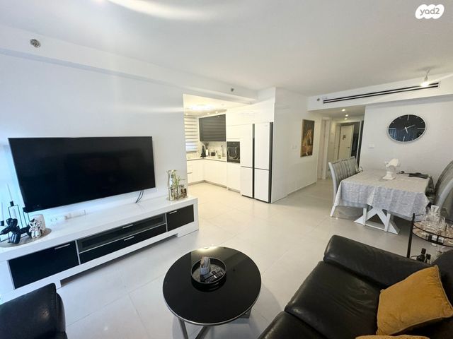 דירה, המלך ינאי, שכונת חשמונאים, מרכז העיר א, רמת גן