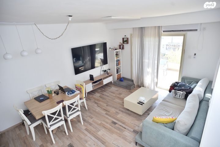 דופלקס, גדרה מזרח, גדרה