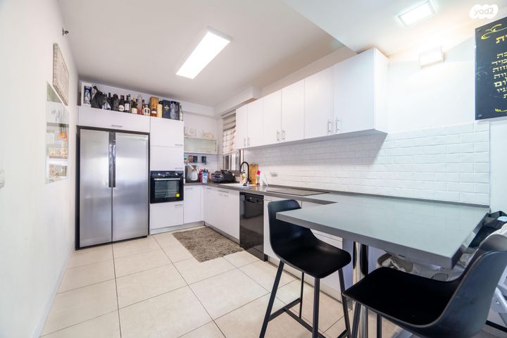 דירה, טופז, צמרות המושבה, באר יעקב