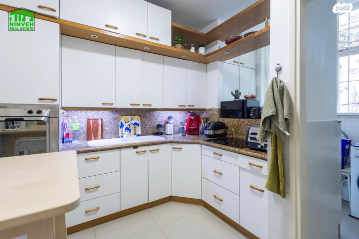 דירה, בארי, תל אביב יפו